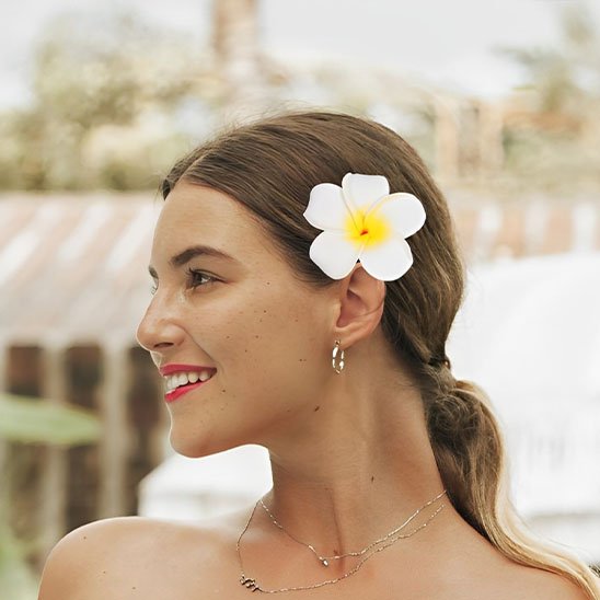 pince à cheveux fleur subtile