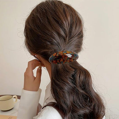 Barrette- cheveux-tenue-ferme 