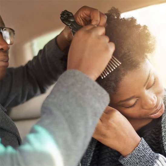 Peigne   afro  pour  cheveux  bouclés
