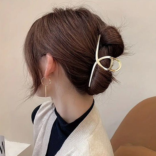 Pince  à  cheveux  creuses